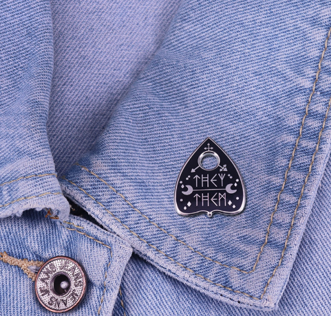 Alfiler broche esmaltado Ouija