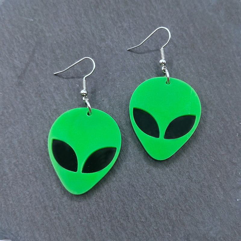 Pendientes alien