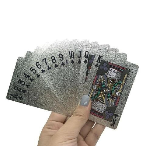 Cartas de Poker doradas o plateadas. Dólar.
