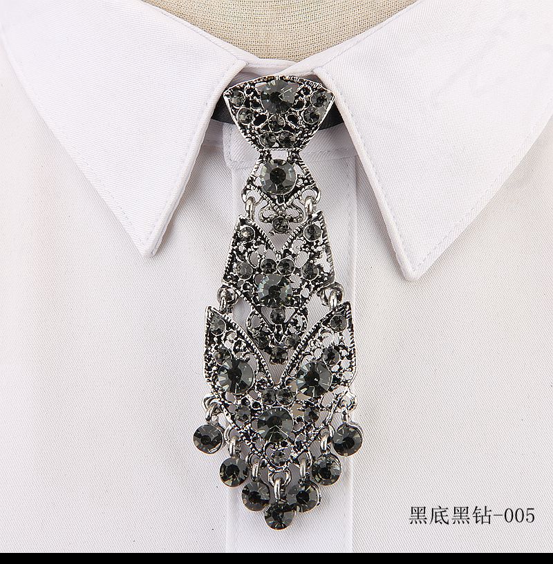 corbata de brillantes