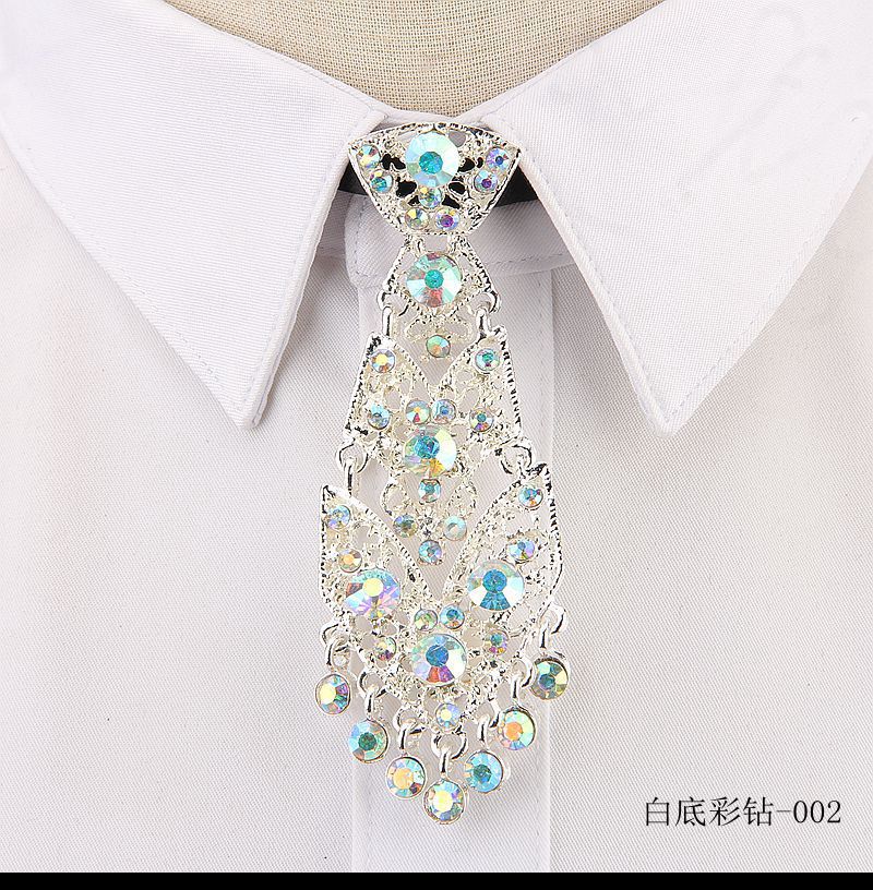 corbata de brillantes