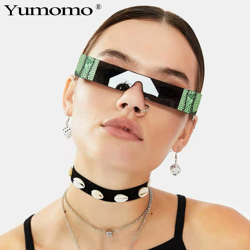 Gafas futuristas estilo serpiente